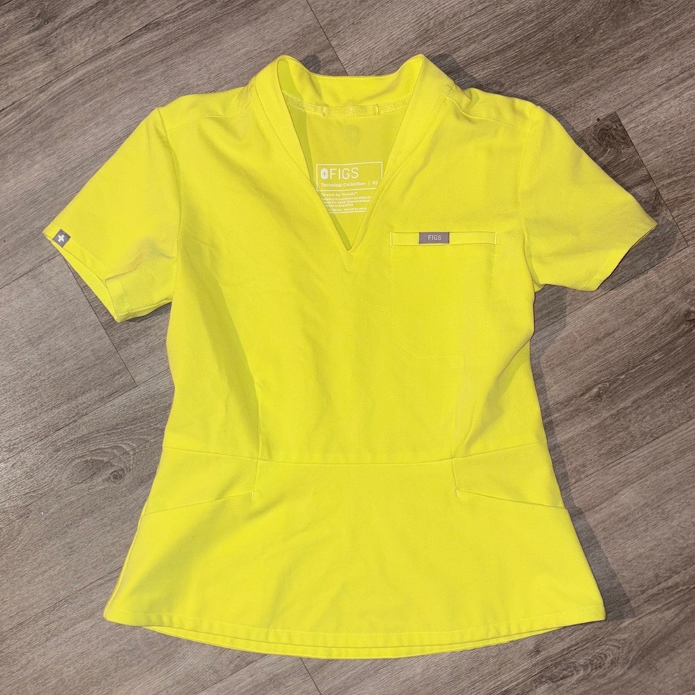 Figs Women's Peplum Scrub Top